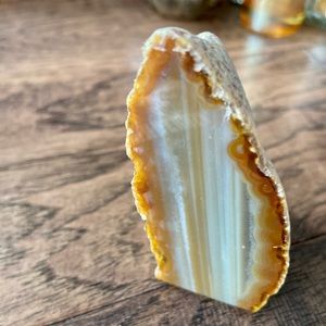 Agate Half